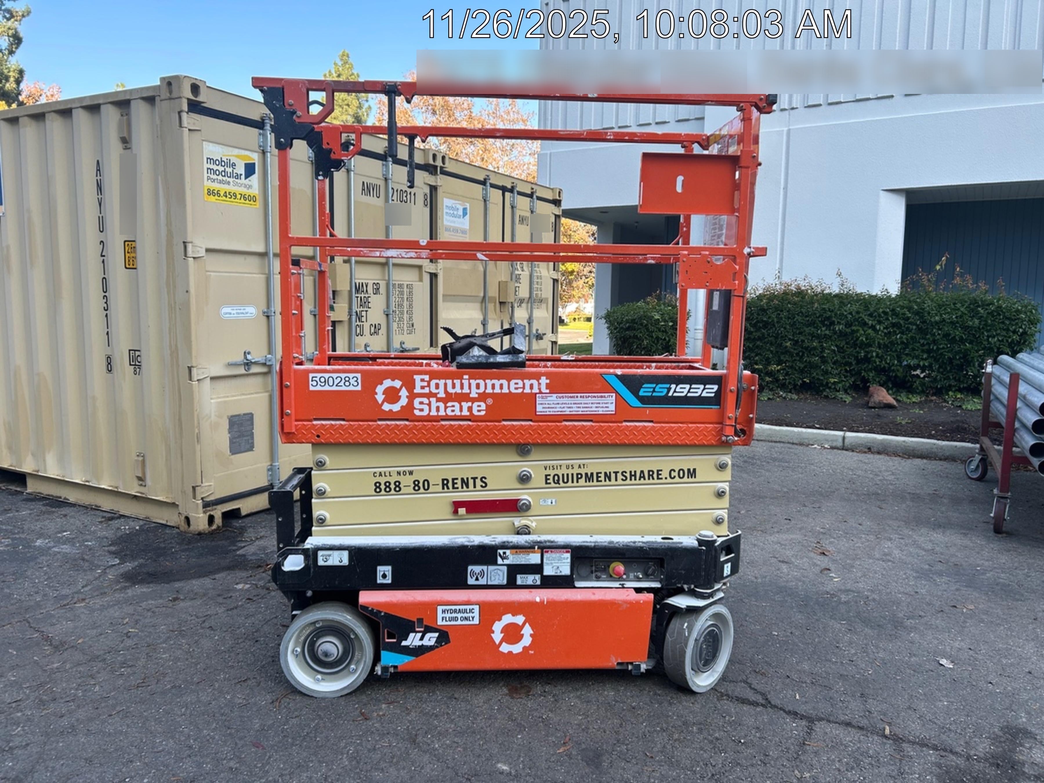 2025 JLG ES1932