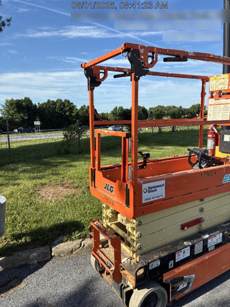 2021 JLG ES1932
