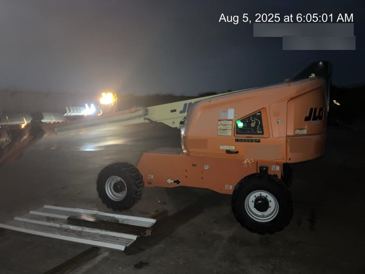 2019 JLG 460SJ