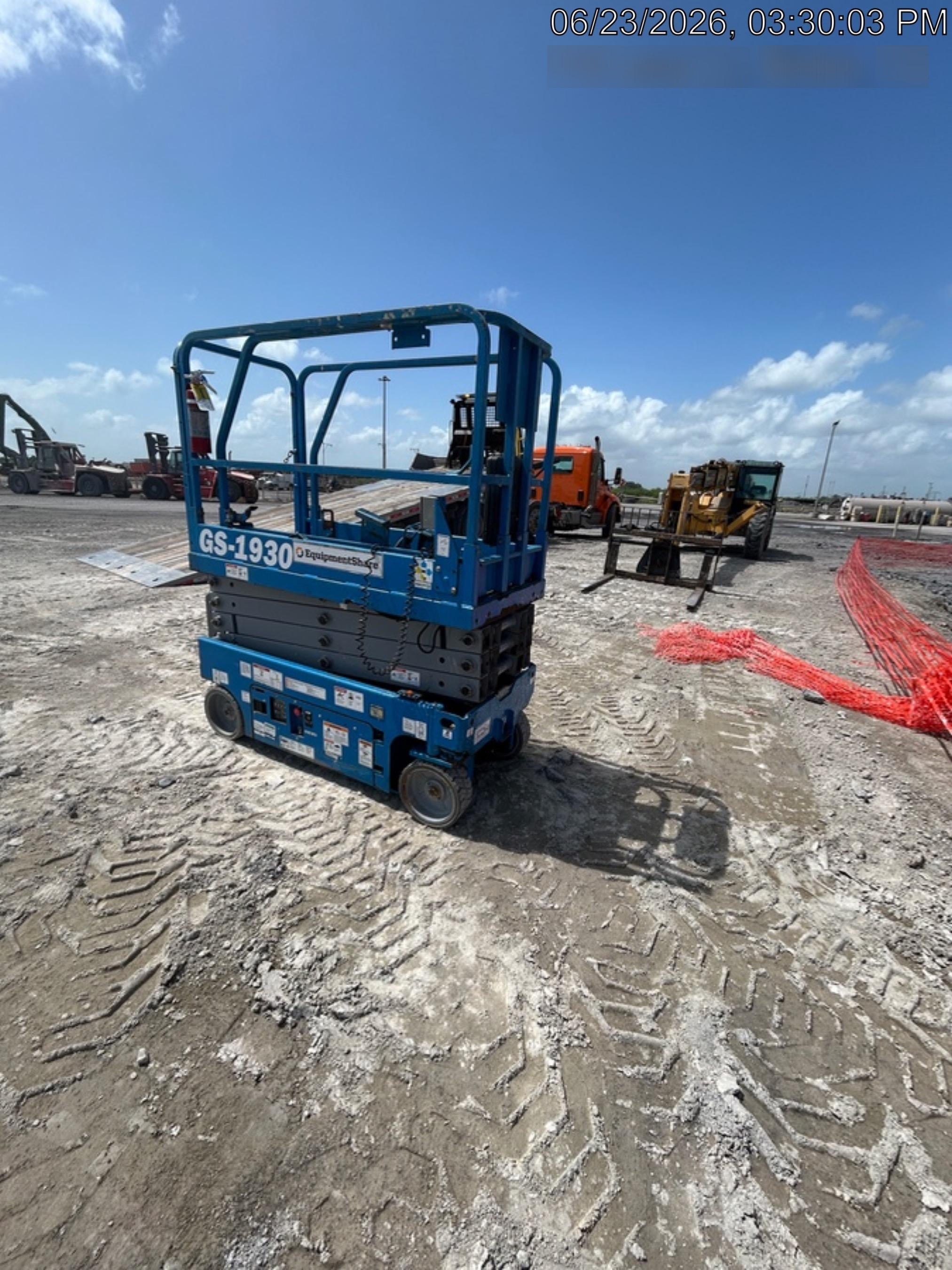 2019 Genie GS-1930 Fixed rails with chain Entry