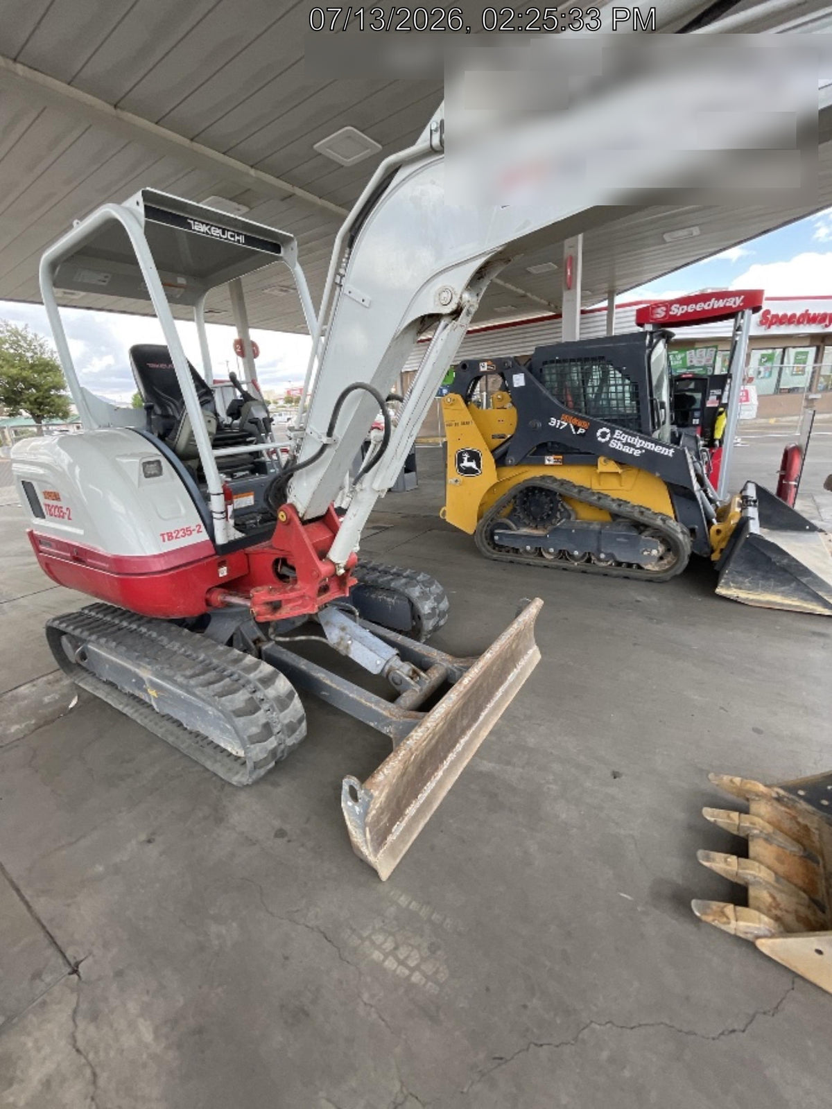 2023 TAKEUCHI TB235-2R