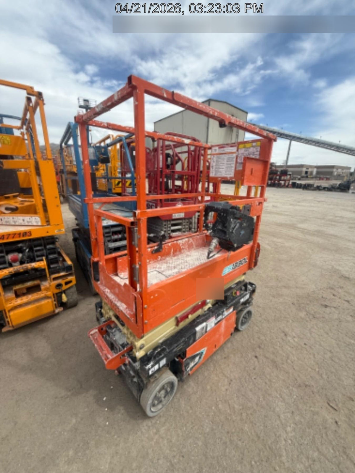 2022 JLG ES1330L
