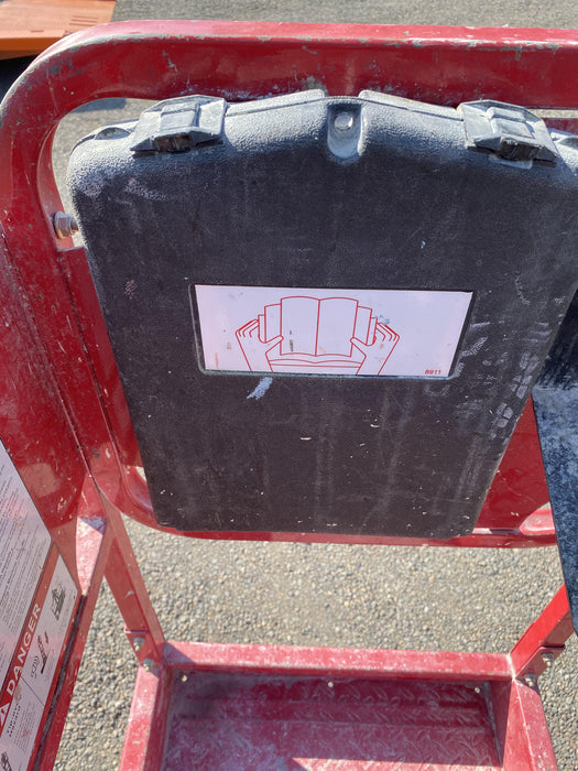 2020 MEC 1330SE Solid NM Tires, Steel Swing out Doors, LCS, Beacon, 900W Inverter