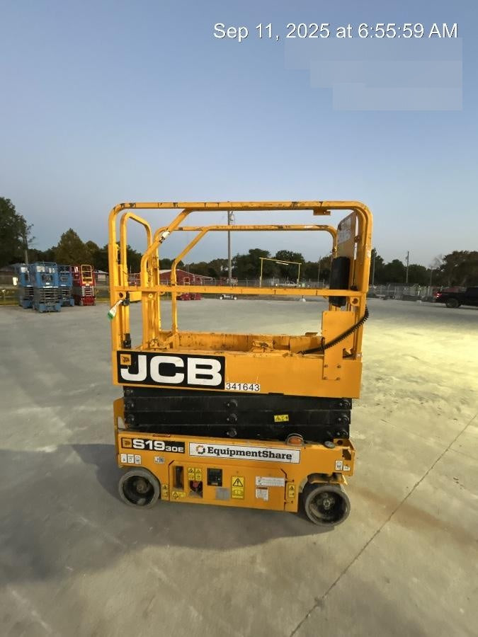 2023 JCB S1930E