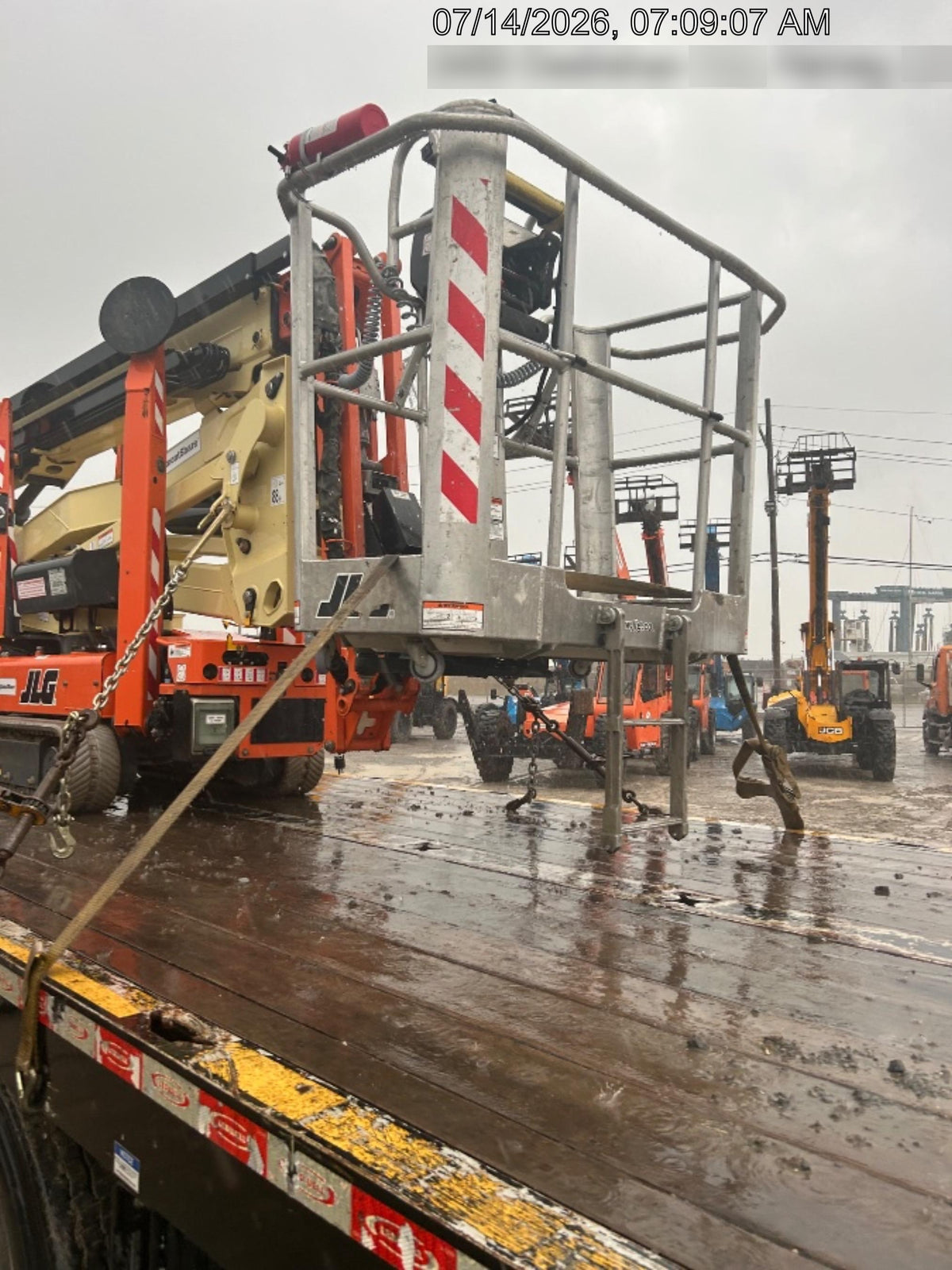 2022 JLG X600AJ