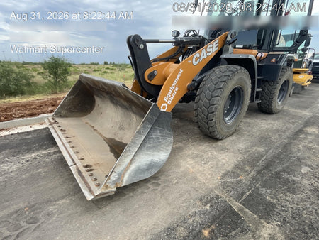 2024 CASE 521G