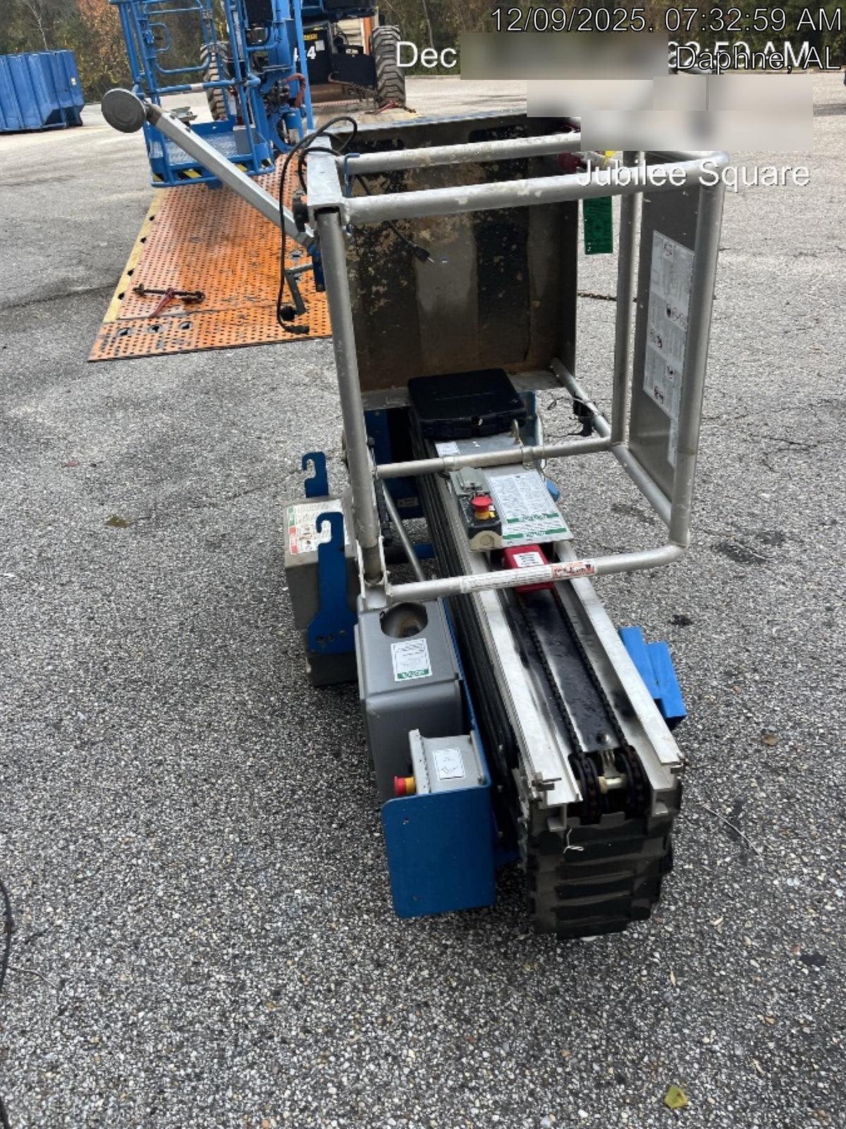 2019 GENIE AWP-30S