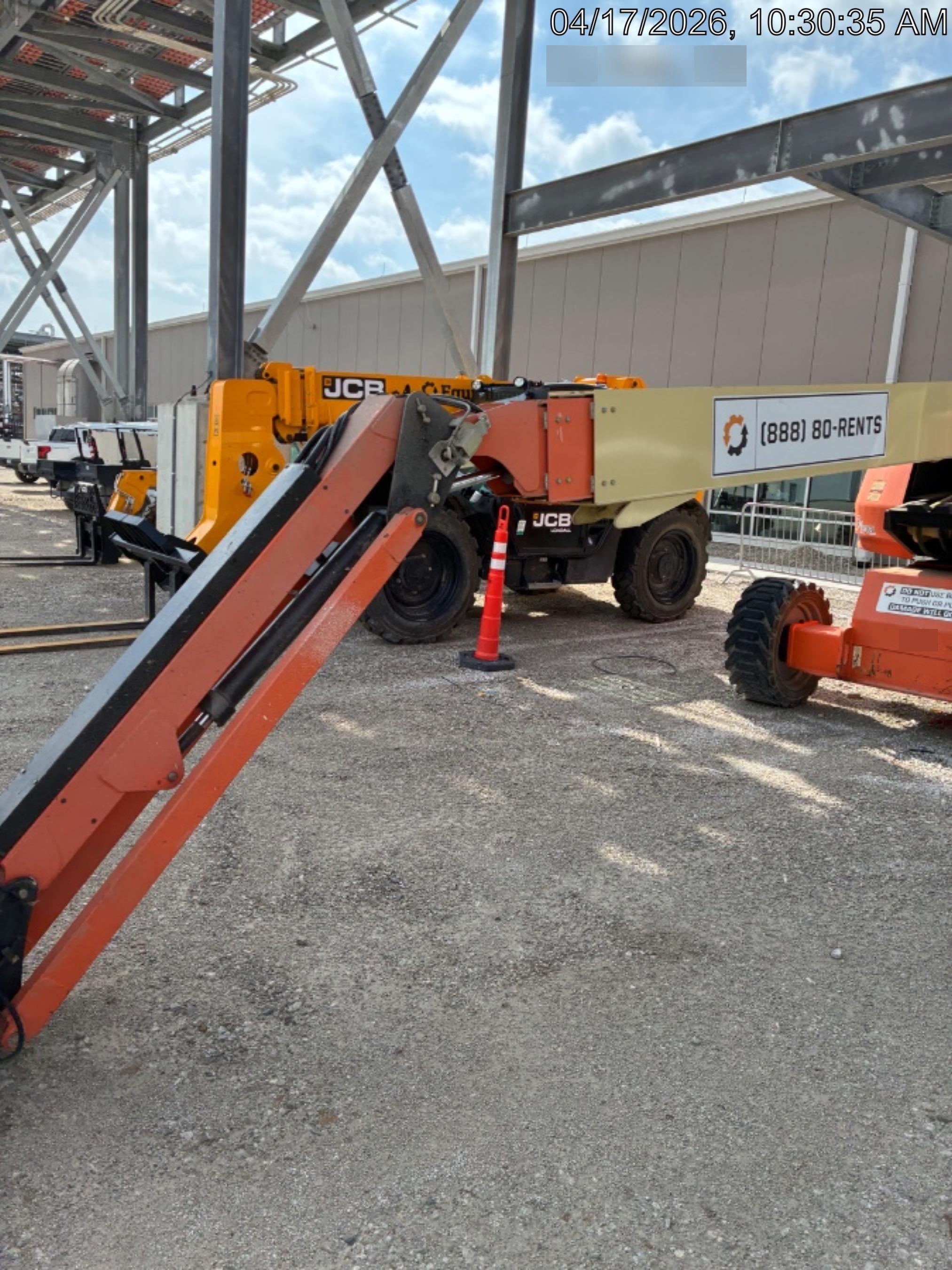 2018 JLG 660SJ