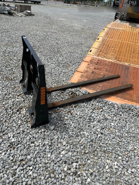 2025 ARROW MATERIAL HANDLING F5100CB - 72"