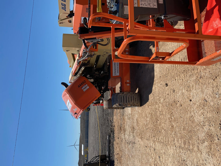2019 JLG 450AJ