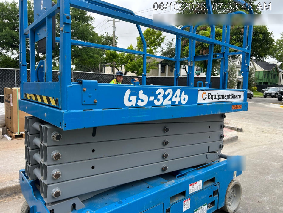 2022 GENIE GS-3246