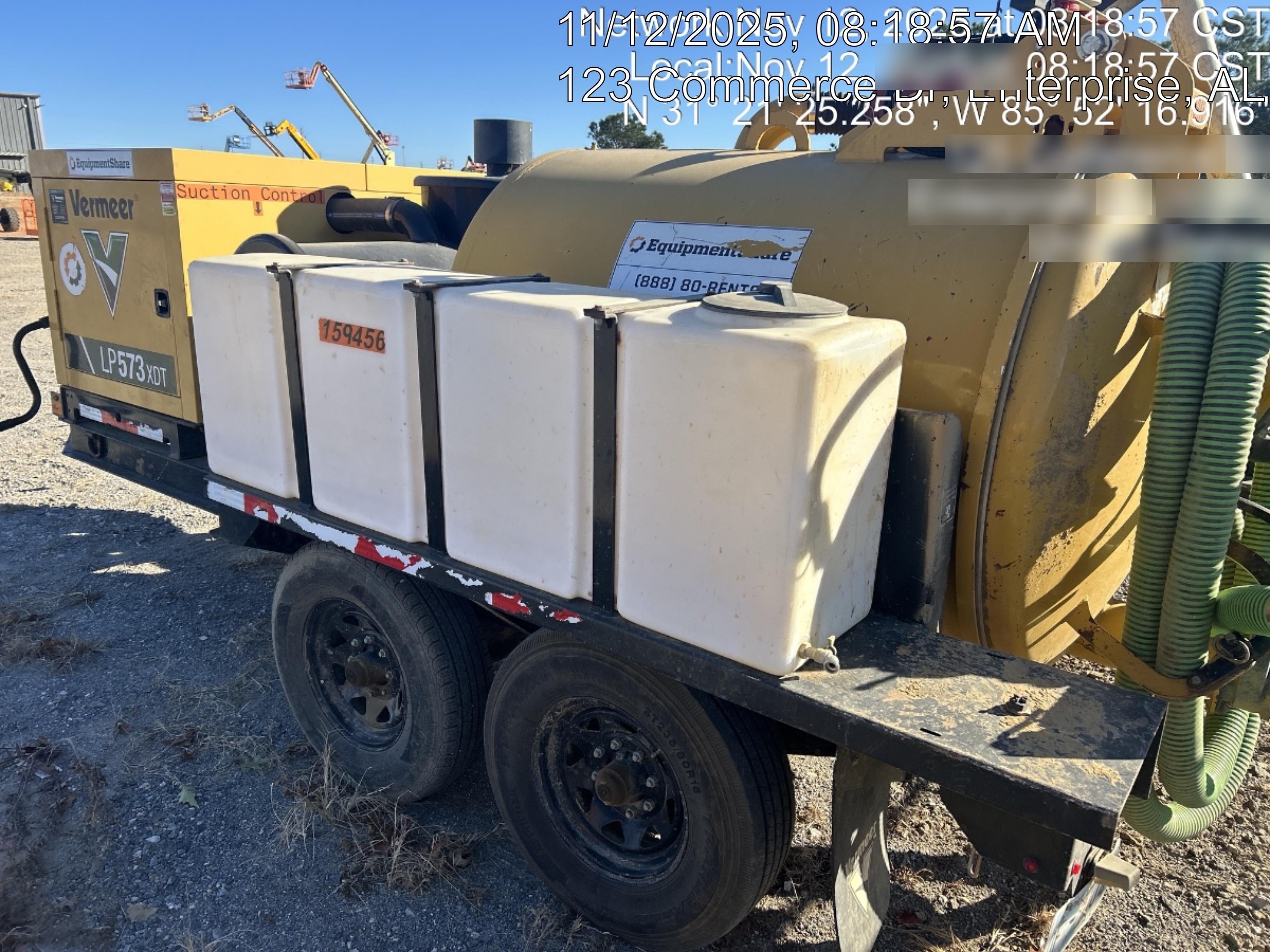 2021 VAC-TRON LP573XDT