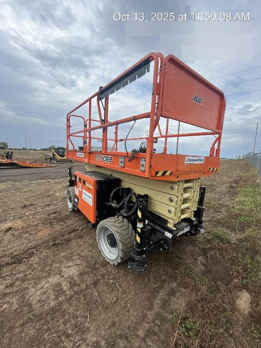 2021 JLG RT4069