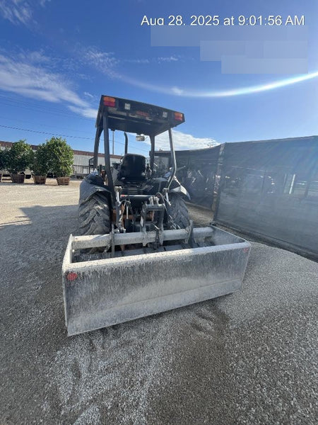 2023 CASE 570N EP