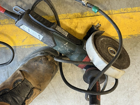 2021 DEWALT DW831