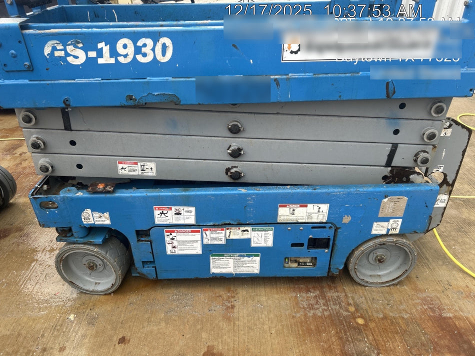 2019 Genie GS-1930 Fixed Rails with Chain Entry