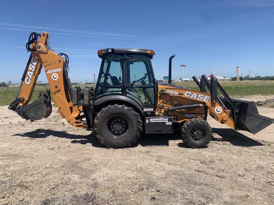 2020 CASE 580N EP - Extendable Backhoe