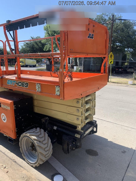 2021 JLG ERT4069