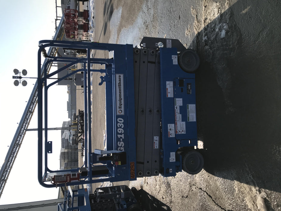 2019 Genie GS-1930 Fixed rails with chain Entry