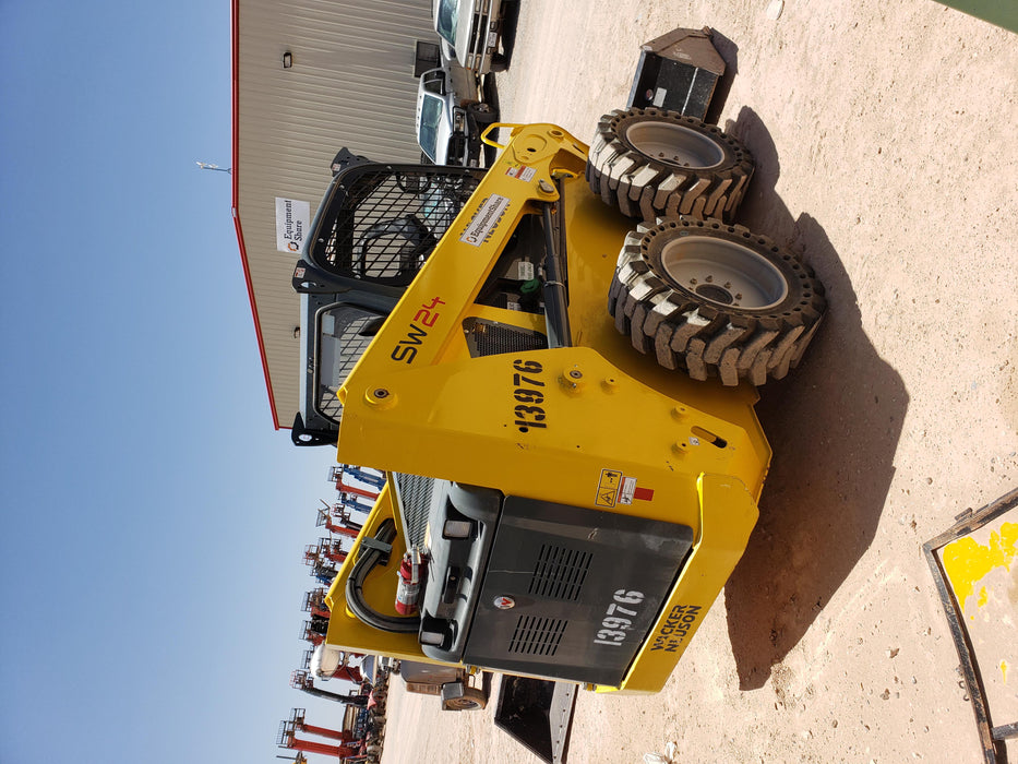2018 Wacker Neuson SW24 SW24 8k Wheeled Skid Loader, Canopy , ISO , Bucket Leveling, 75" Bucket LP w/ Teeth