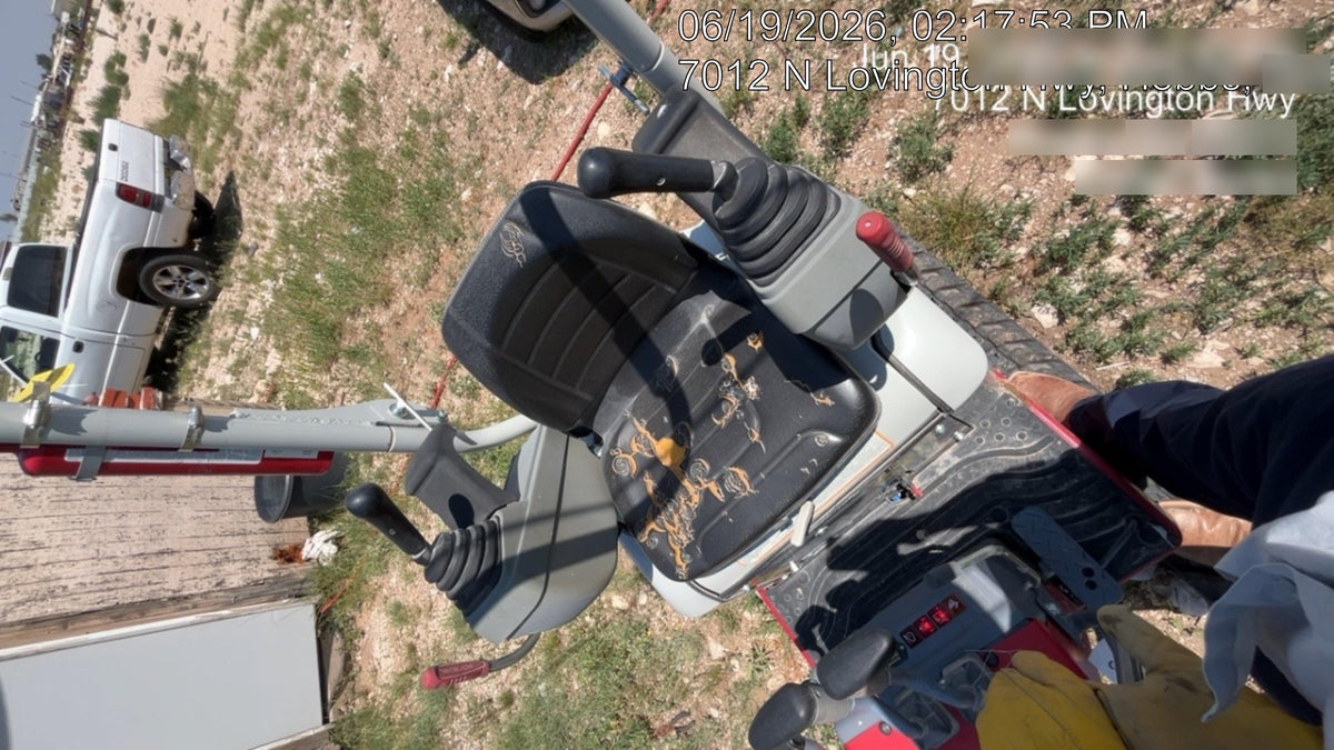 2022 TAKEUCHI TB210R