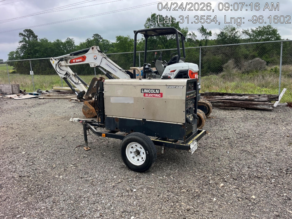 2019 Lincoln Electric Vantage 322 Welder Ready-Pak 3, Two wheel trailer, Fender and Light kit, Cable Rack