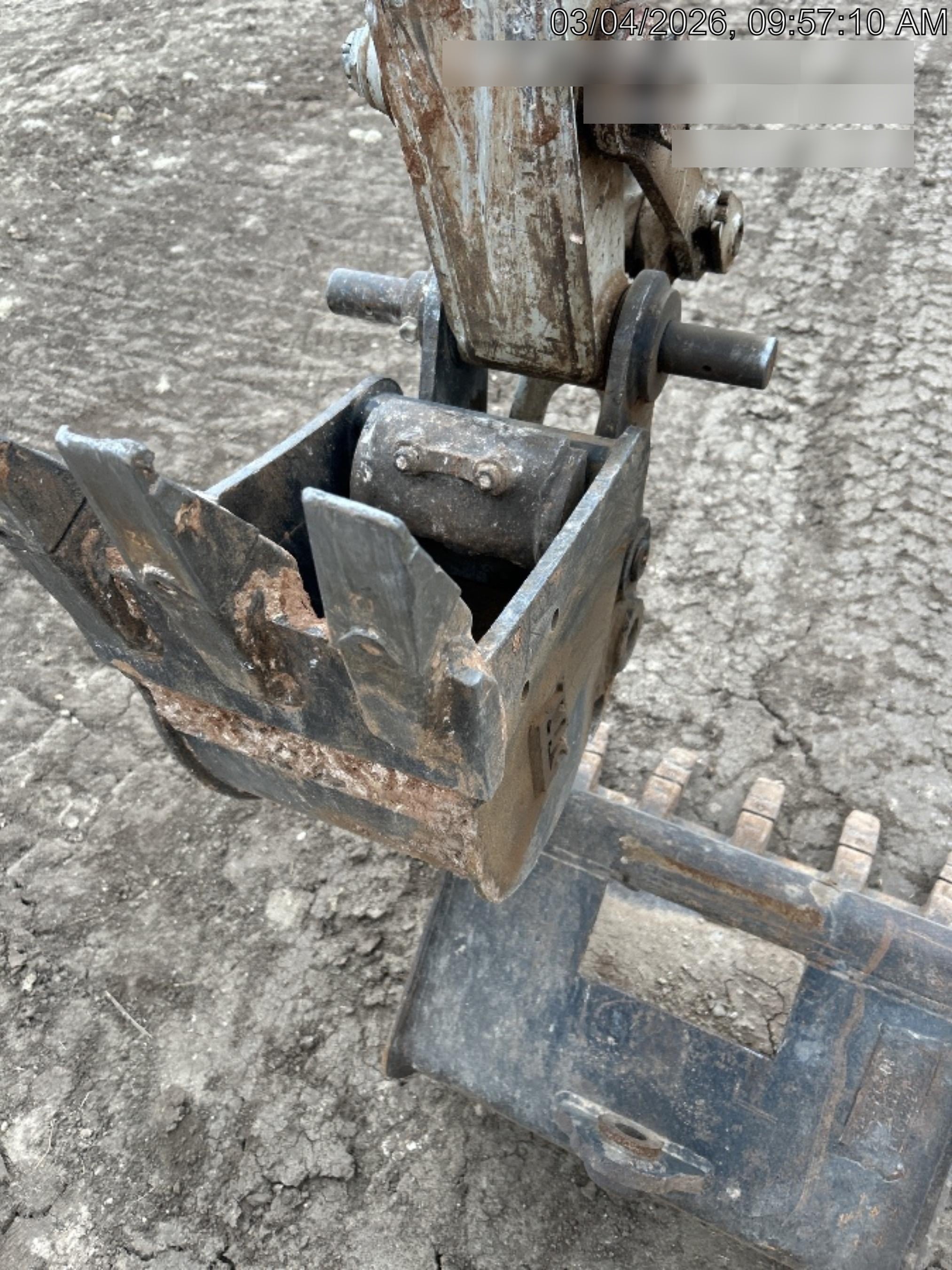 2020 STRICKLAND 18" Bucket Tooth - Strickland