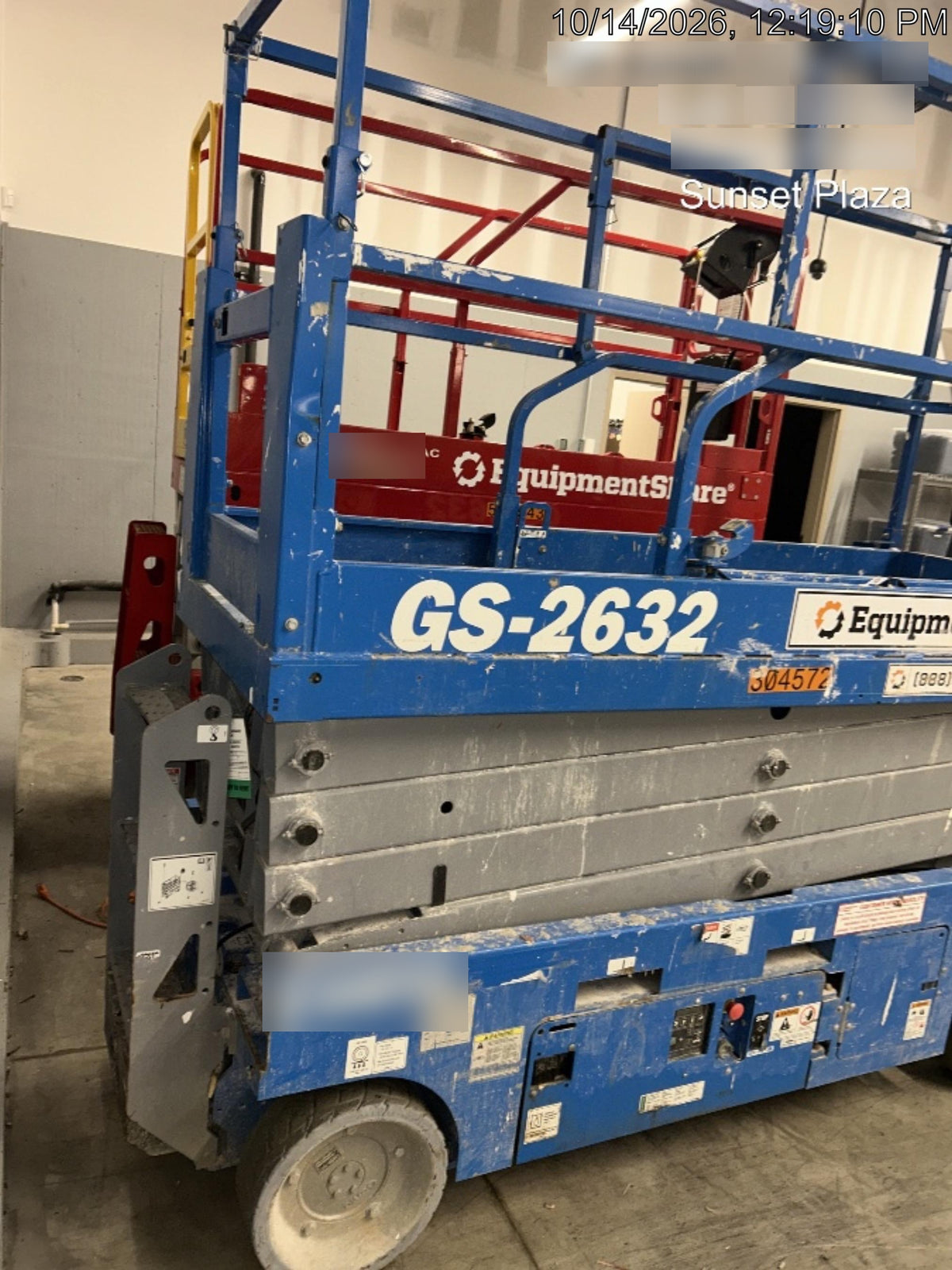 2023 GENIE GS-2632