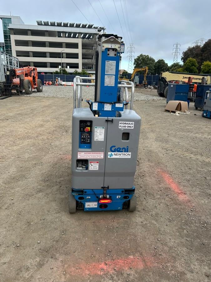 2019 GENIE GR-20