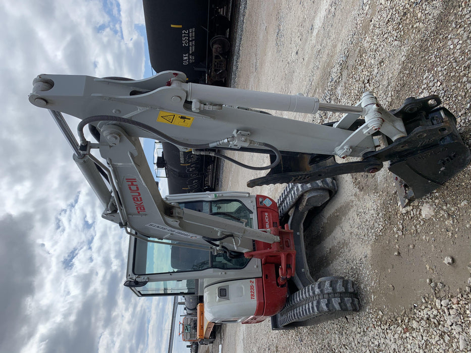 2020 TAKEUCHI TB-235-2CR