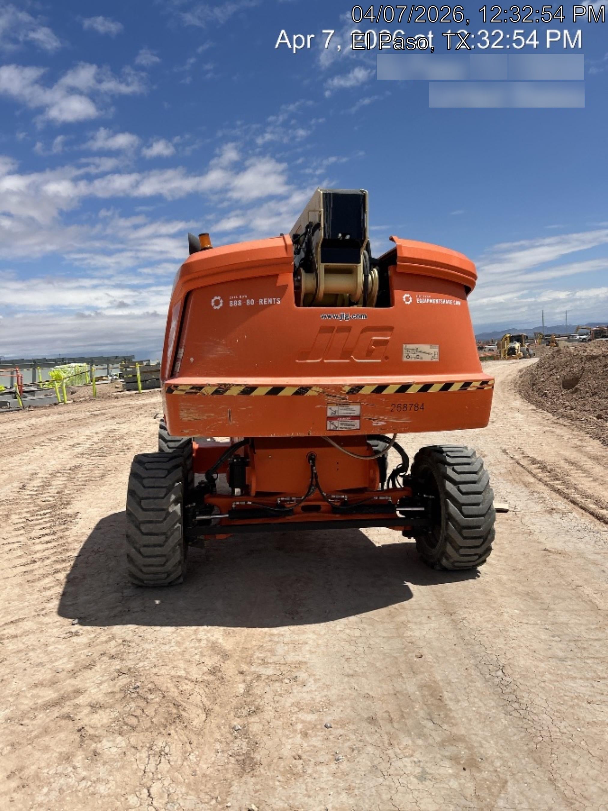 2022 JLG 660SJ