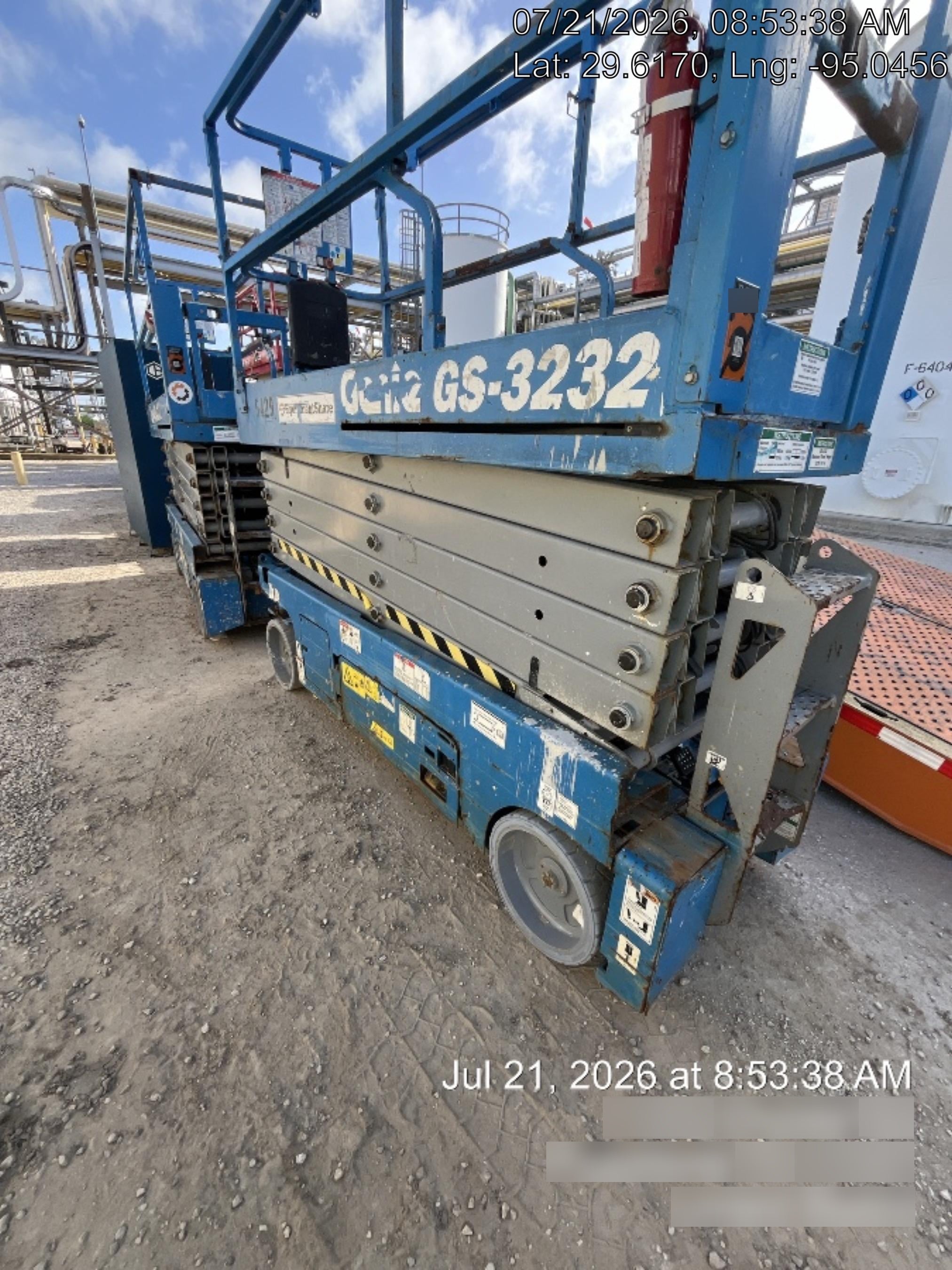 2017 Genie GS-3232 Genie GS3232 Narrow 32' Scissor Lift
