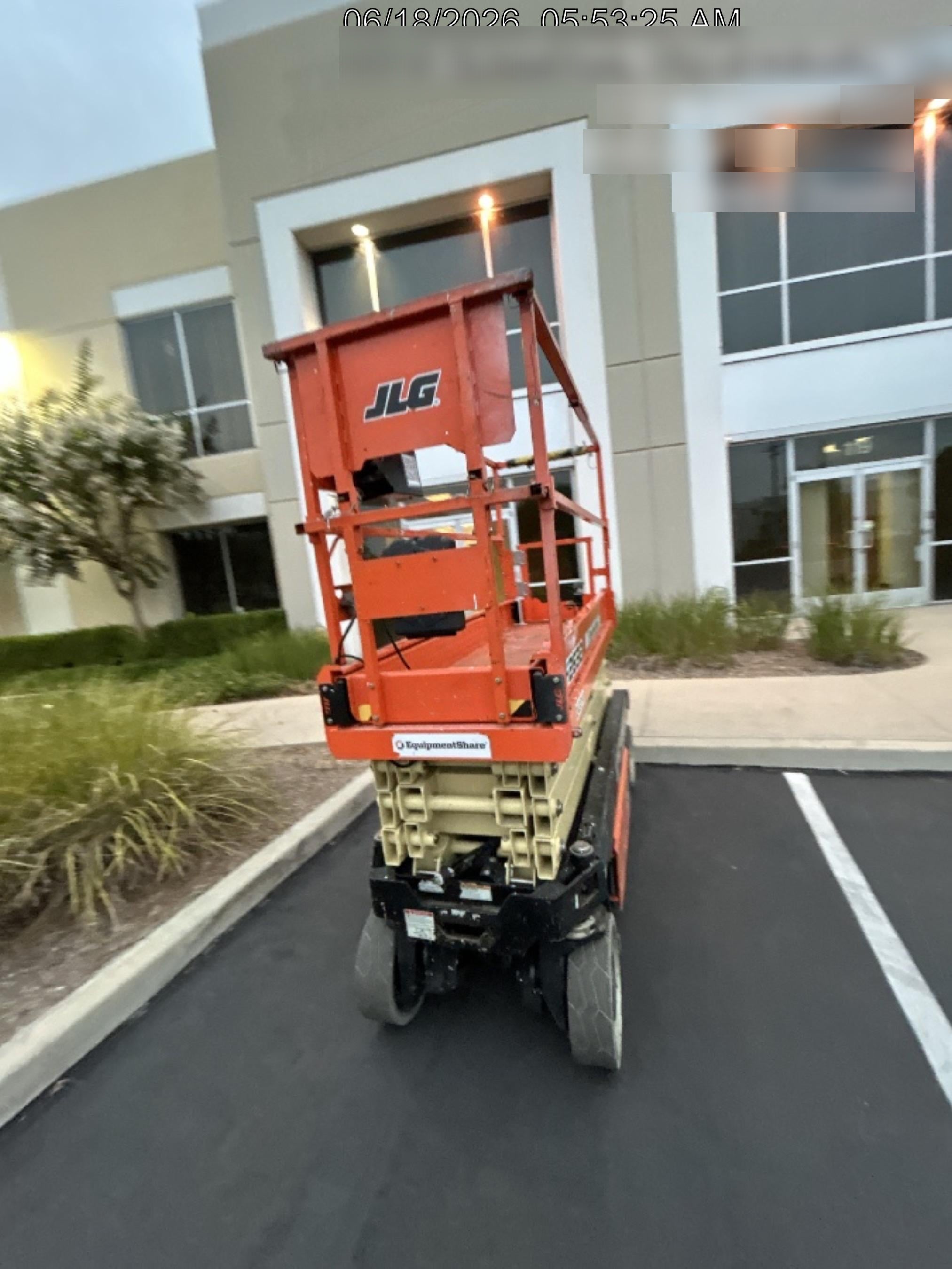 2022 JLG ES2632