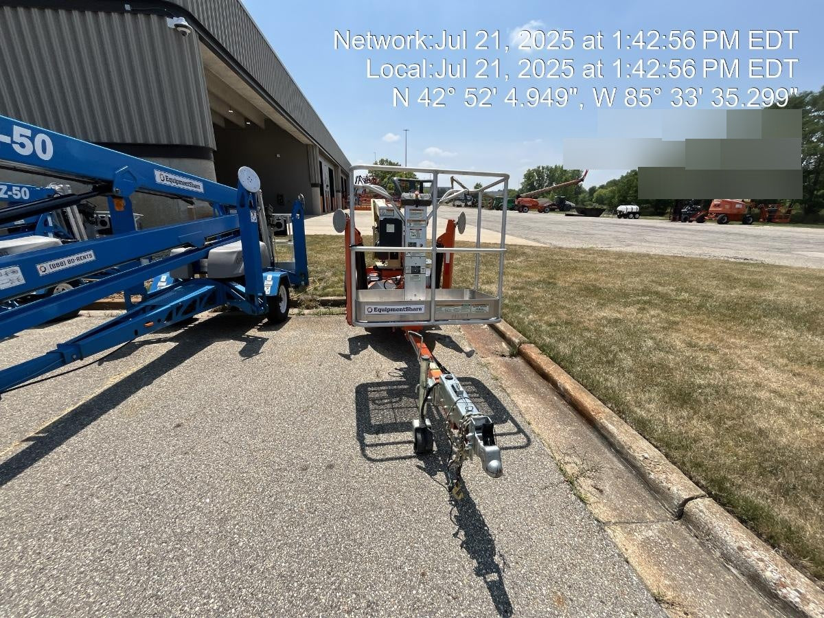 2022 JLG T350