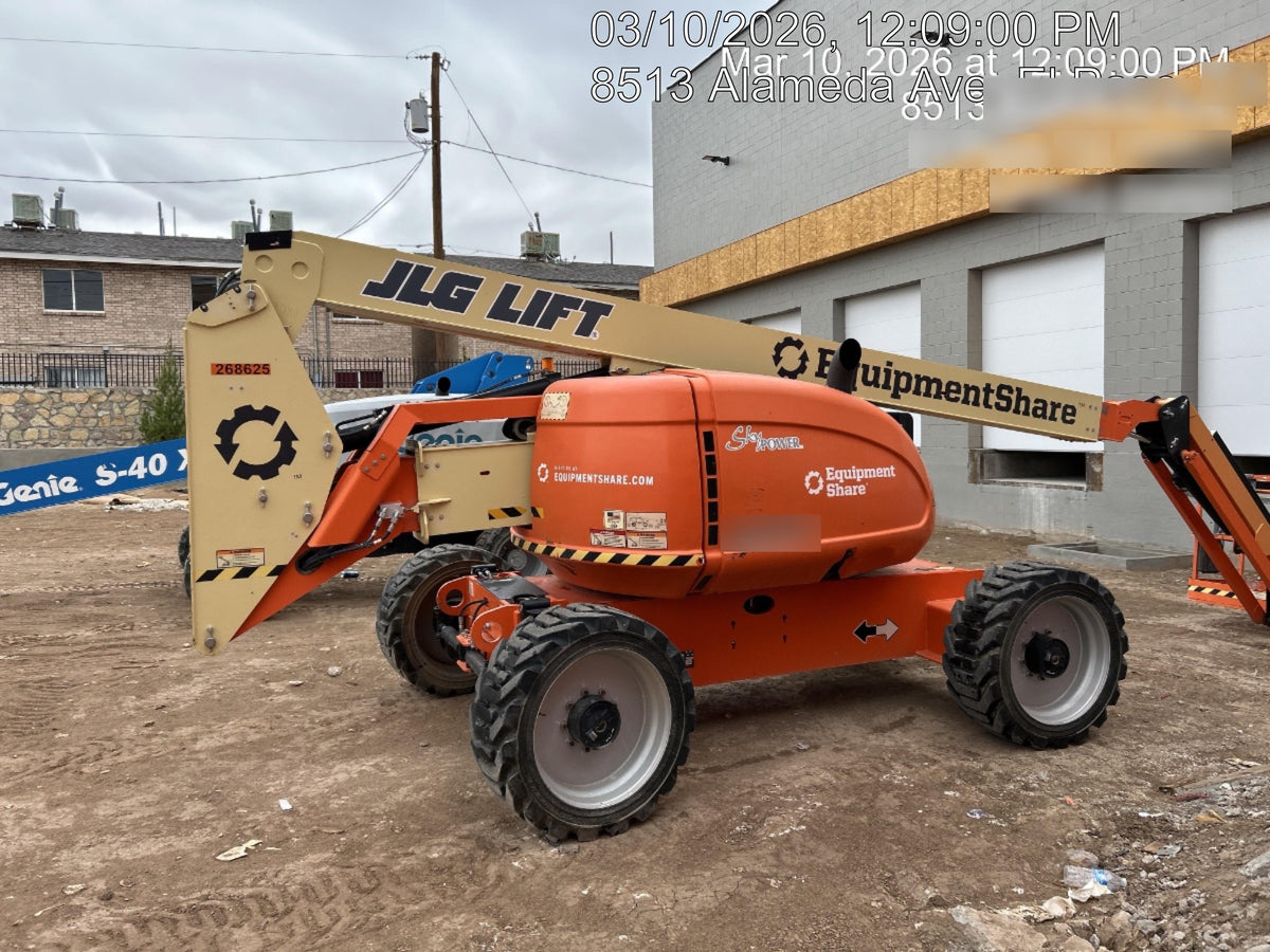 2022 JLG 600AJ