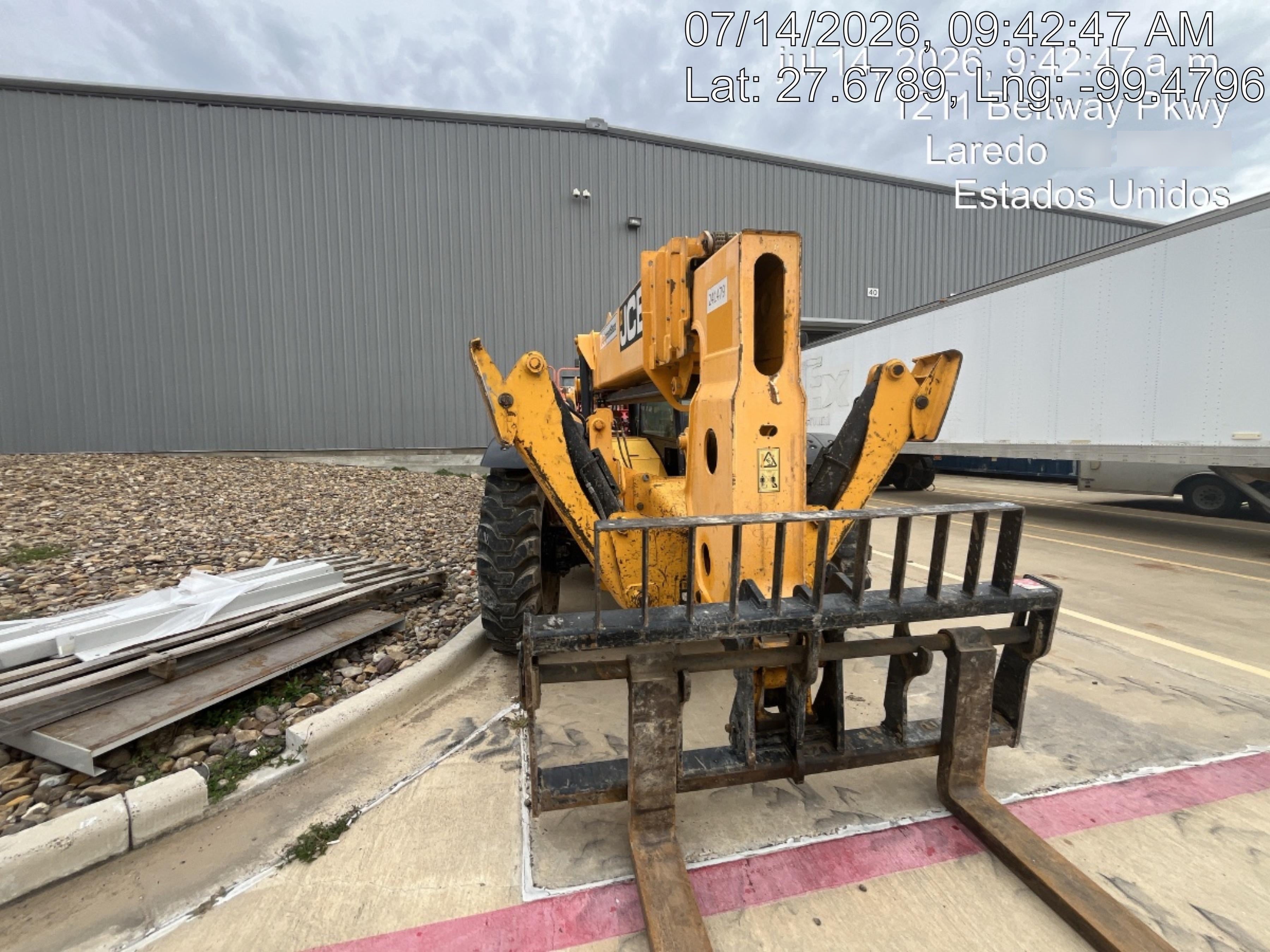 2022 JCB 510-56