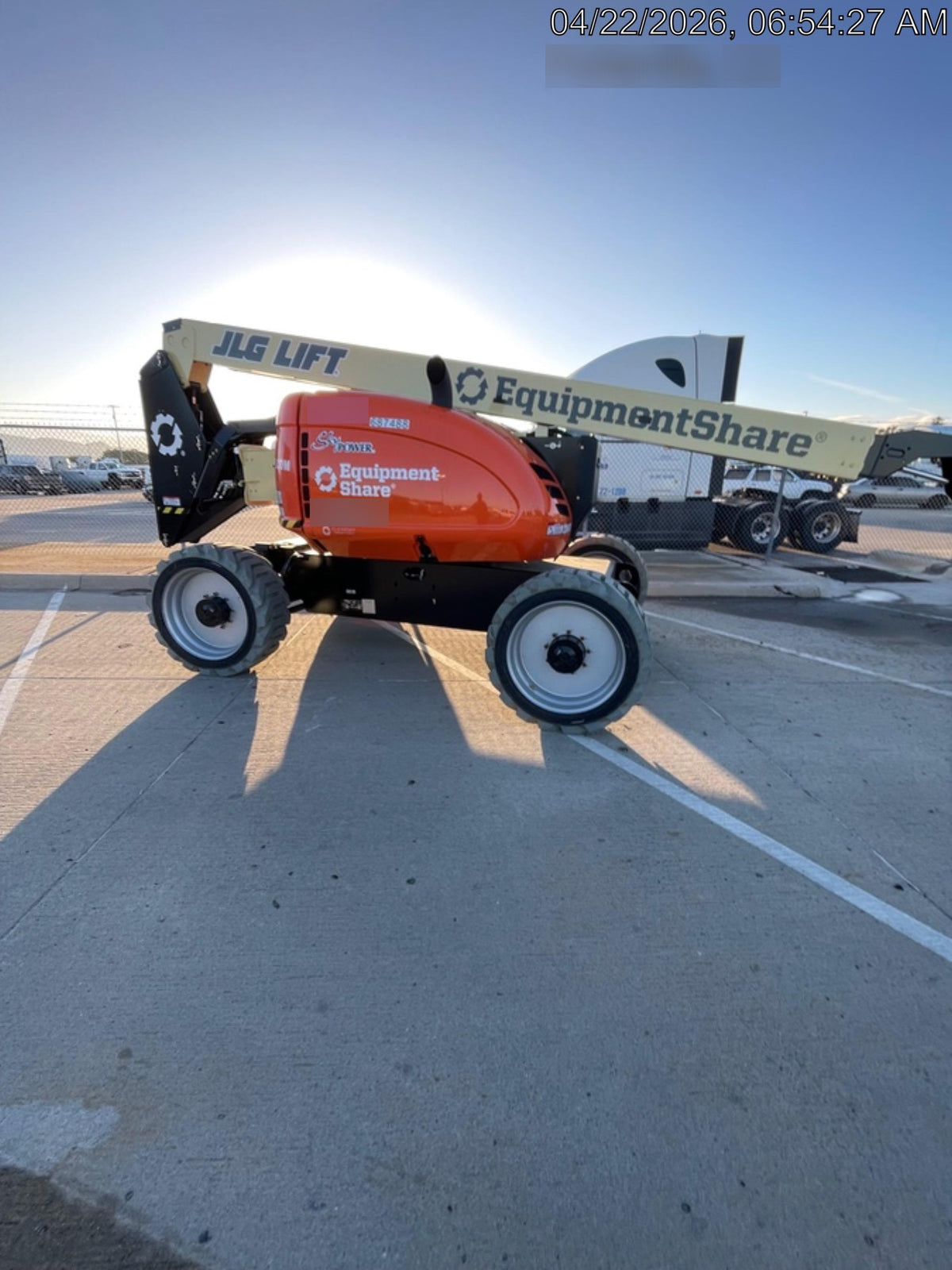 2026 JLG 600AJ