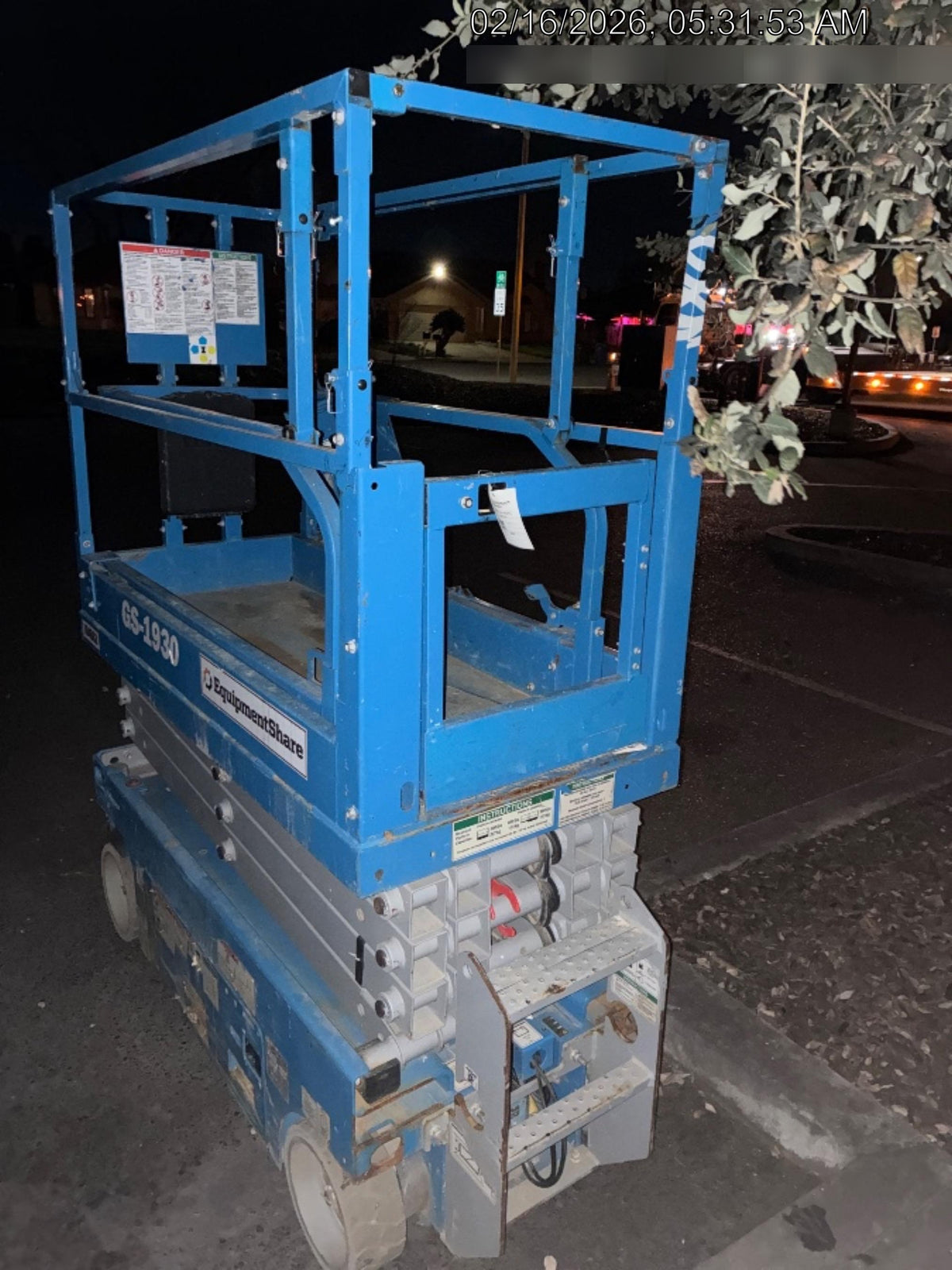 2020 Genie GS-1930 Solid Non Marking Tires, Beacon, Folding rails with half height swing gate, 800W Inverter
