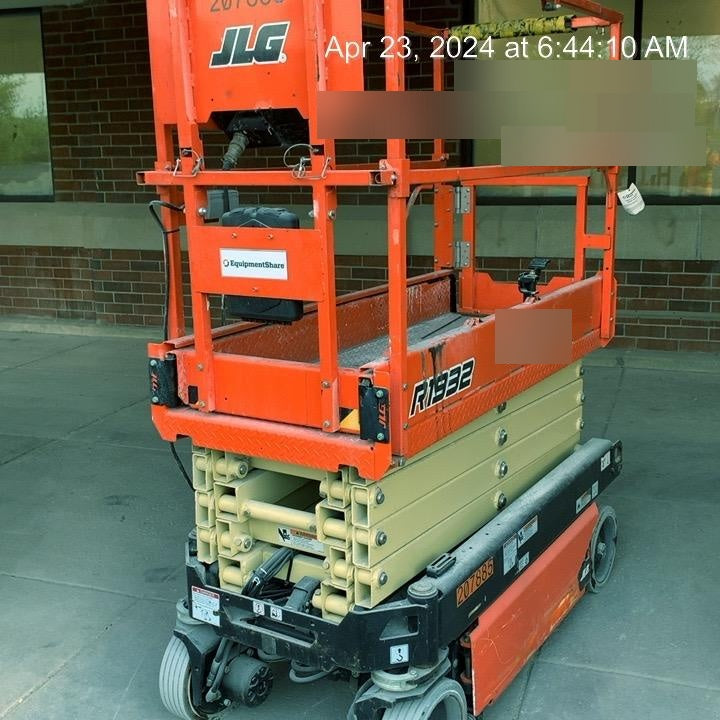 2022 JLG R1932