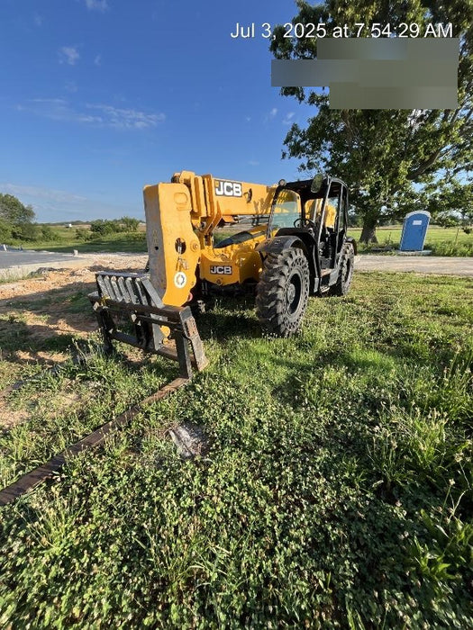 2019 JCB 509-42 74 HP w/Open ROPS, Beacon, Aux Hydraulics, LED Work lights, Solid Tires 66" Carriage/60" Forks