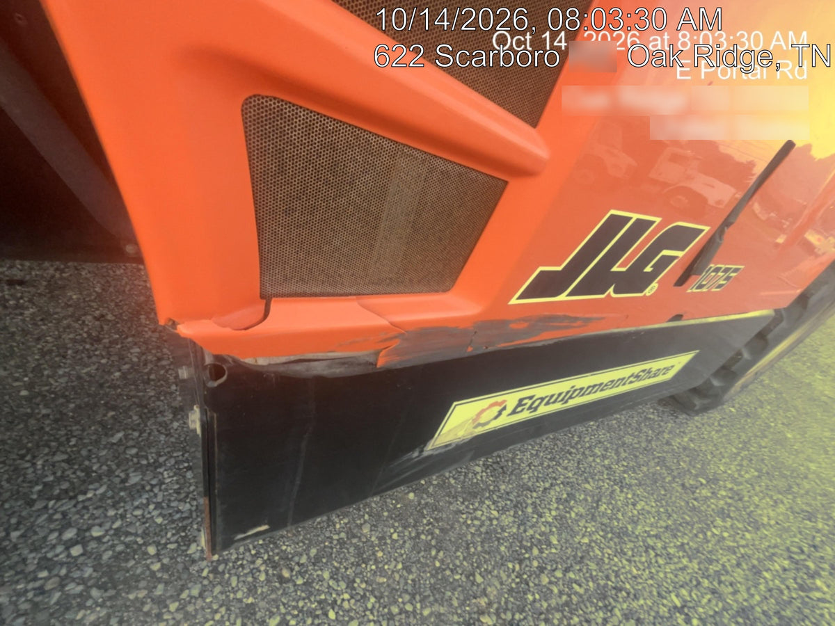 2022 JLG 1075