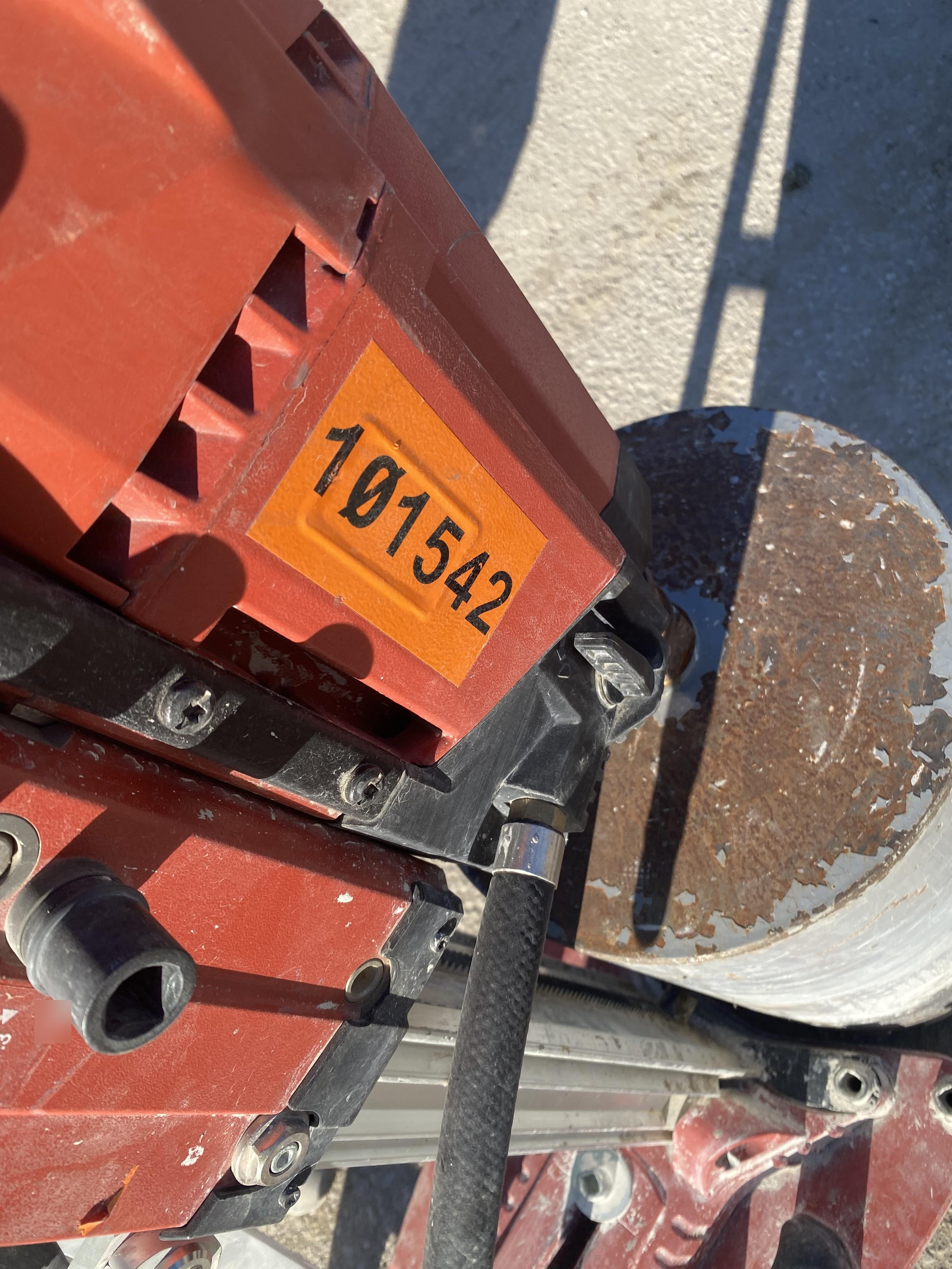 2020 HILTI DD250E