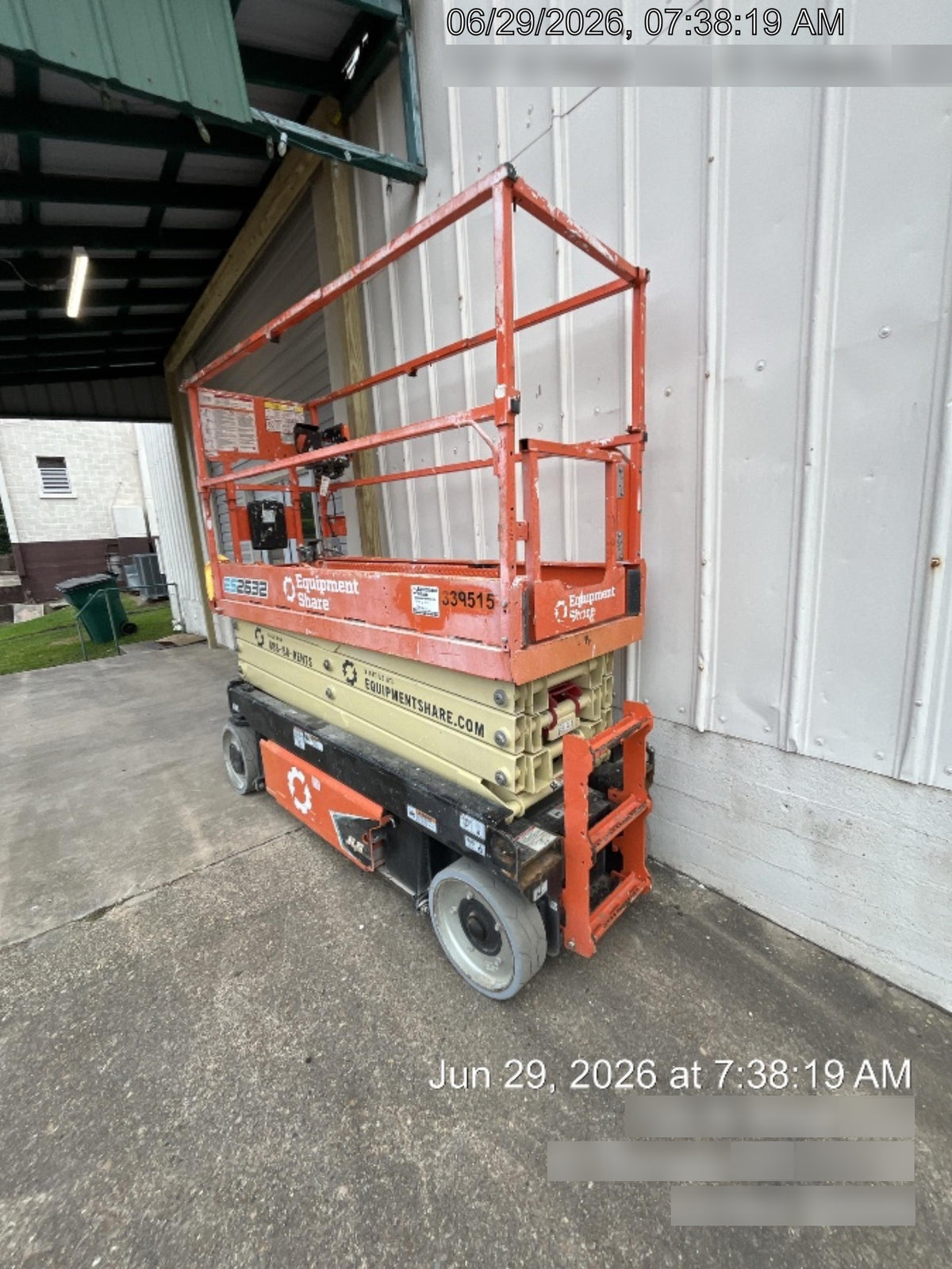 2023 JLG ES2632