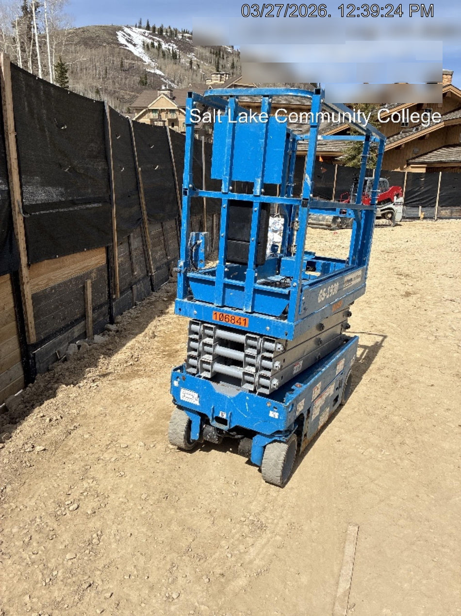 2020 Genie GS-1930 Solid Non Marking Tires, Beacon, Folding rails with half height swing gate, 800W Inverter