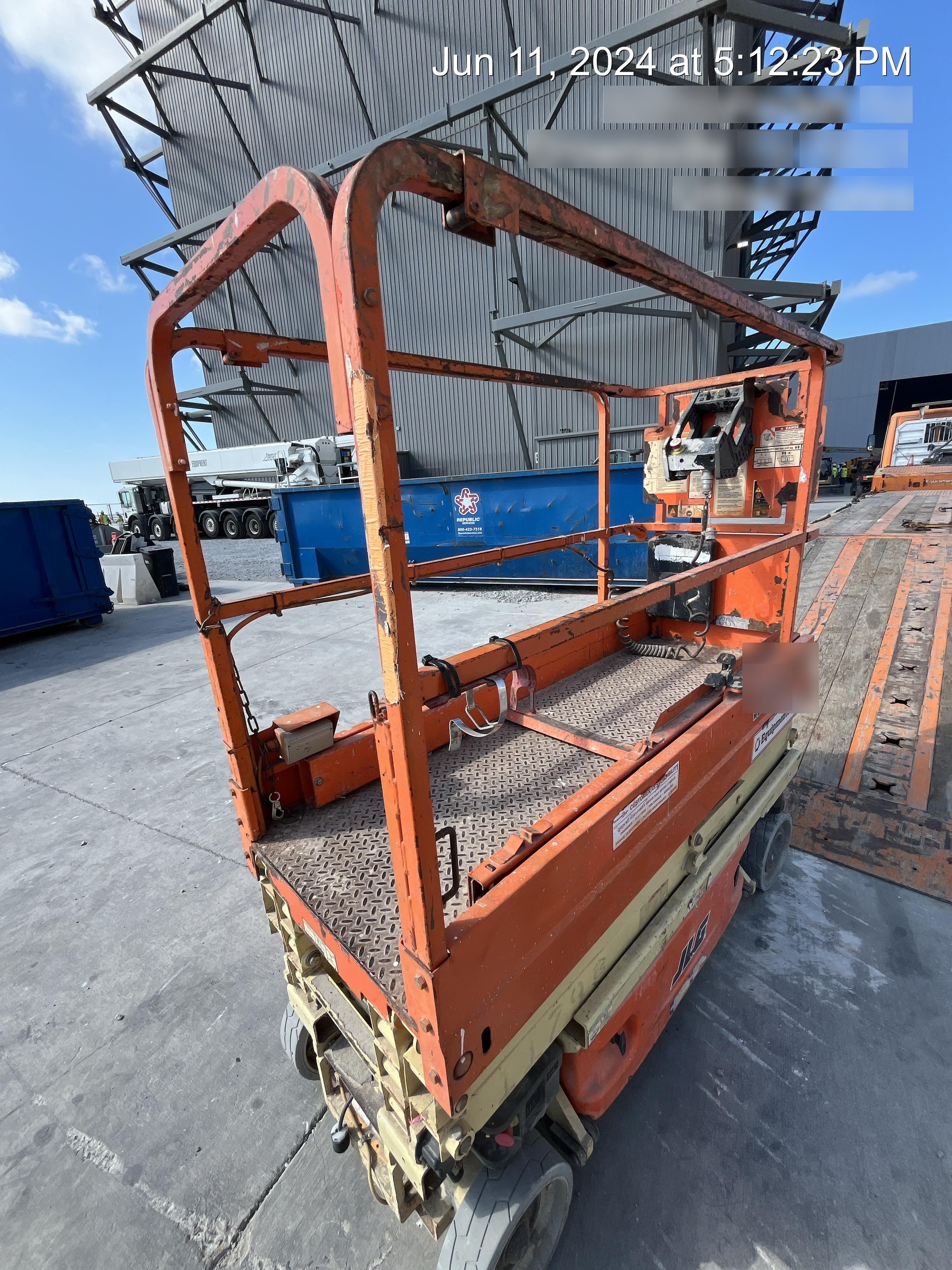 2016 JLG 1930ES