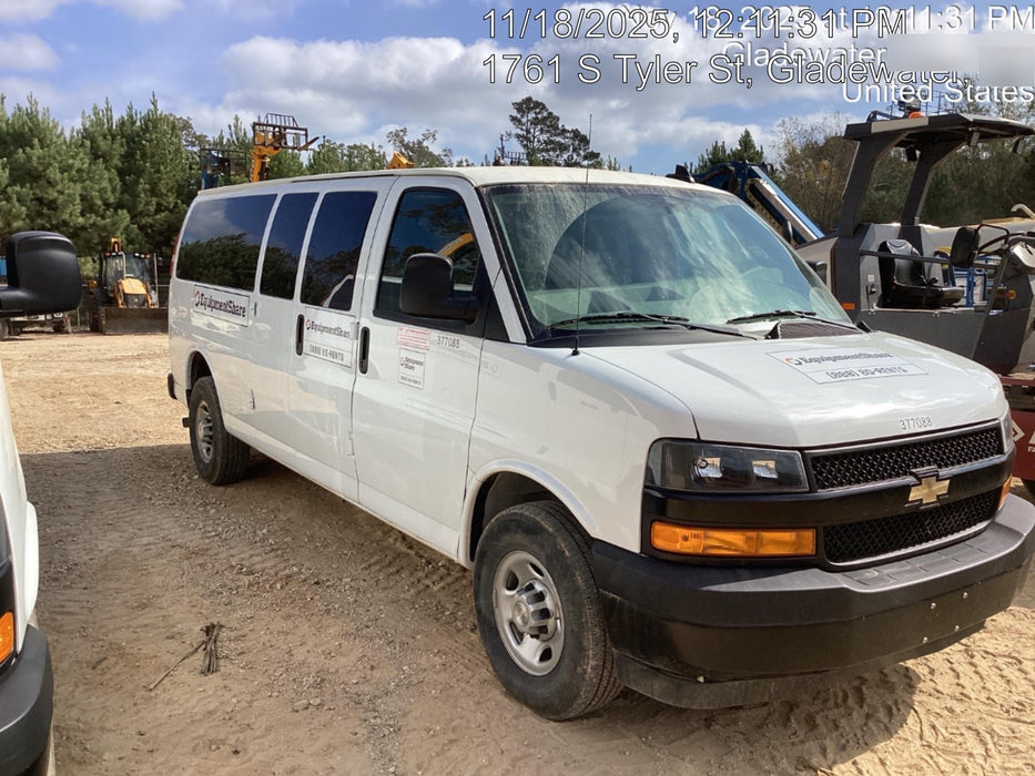 2023 CHEVROLET Express Van - Rental