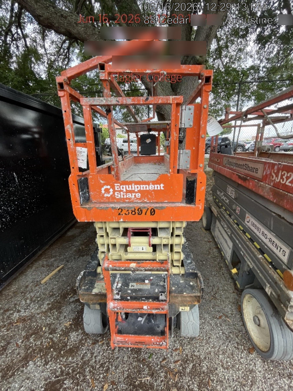 2022 JLG ES2632