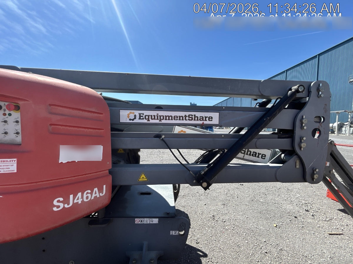 2019 JLG 450AJ