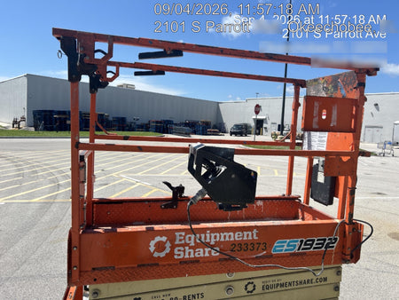 2022 JLG ES1932