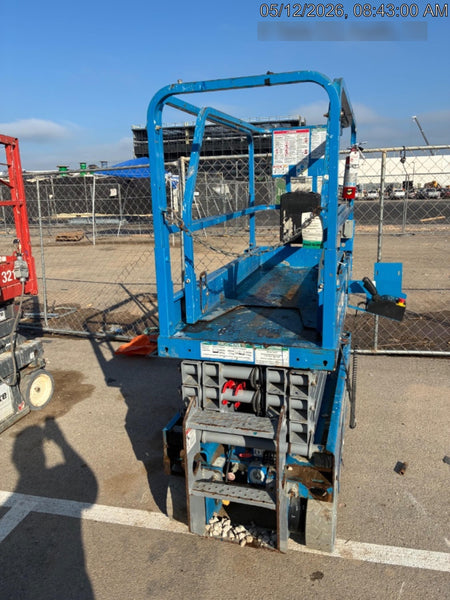 2019 Genie GS-1930 Fixed rails with chain Entry